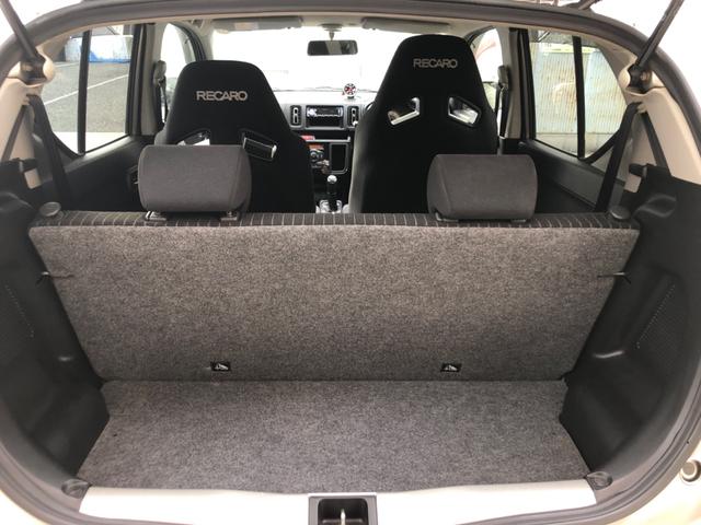 アルトワークス ベースグレード 5MT HKSマフラー ブリッツブーストメーター モモステアリング レカロシート ABS 専用アルミホイール HIDヘッドライト スマートキー プッシュスタート セキュリティ(27枚目)