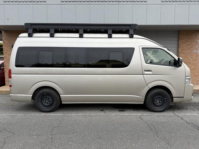 ハイエースバン 　キャンピングカー　バンライフ　総板張り　全面断熱　８００Ｗソーラー　キャリア　家庭用エアコン　シャワー　リン酸鉄リチウムイオンバッテリー６００Ａｈ　ダブルベッド　冷蔵庫　シンク（37枚目）