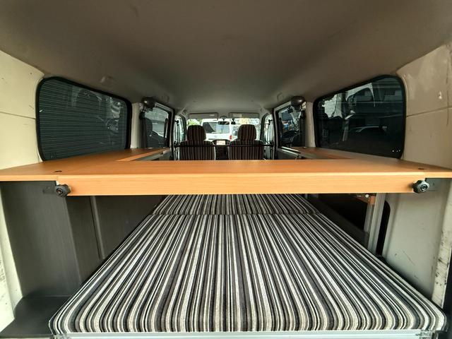 タウンエースバン ＧＬ　キャンピングカー　アルトピアーノ　車中泊　２列目ＲＥＶＯシート　ナビ　ＴＶ　バックカメラ（3枚目）