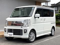 整備後の納車もお任せください。タイヤ／エンジンオイル／ワイパー／ベルト類／各オイル類／クーラントなど消耗品を交換後に納車も可能です。購入時、同時にお申込みいただくことで交換工賃が抑えられ、お得です！ 2