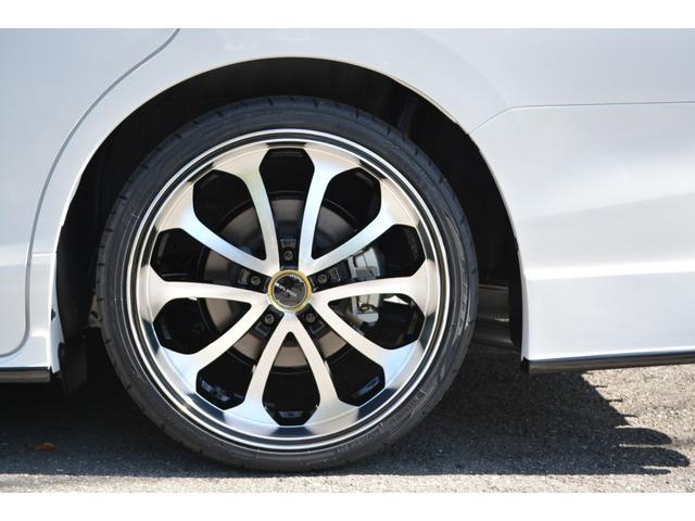 ハイブリッドGiプレミアムパッケジブラックテーラード 7人乗 ZEUS新車カスタムコンプリートカー・エアロ・F/S/R・グリル・FT・リアウィング・メッキピラー・車高調・19インチAW・マフラー・アルパイン11型ナビ・ETC・バックカメラ(8枚目)