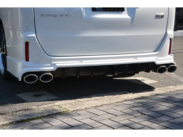 ハイブリッドGiプレミアムパッケジブラックテーラード 7人乗 ZEUS新車カスタムコンプリートカー・エアロ・F/S/R・グリル・FT・リアウィング・メッキピラー・車高調・19インチAW・マフラー・アルパイン11型ナビ・ETC・バックカメラ(16枚目)