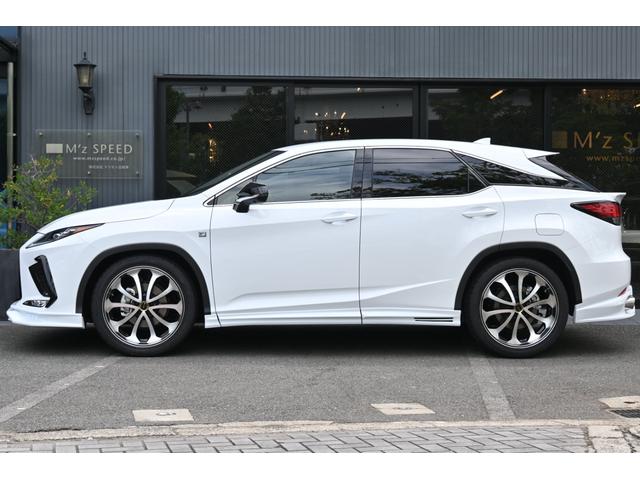 RX300 Fスポーツ ZEUS新車カスタムコンプリートカー・エアロ3点・Rゲートウィング・デイライトガーニッシュ・ダウンサス・22インチ・4本出マフラー・パノラミックビュー・アダプティブハイビーム(5枚目)