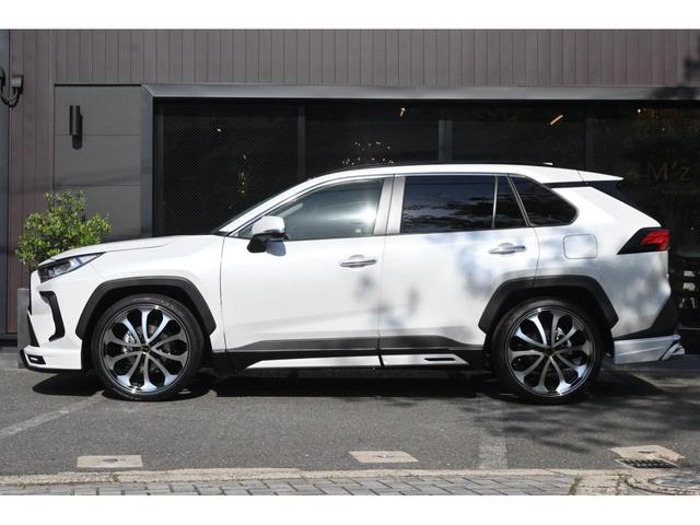 ＲＡＶ４ Ｘ　エアロ（Ｆ・Ｓ・Ｒ）・デイライト・デイライトガーニッシュ・フロントグリル・２２インチアルミホイール・車高調・ディスプレイオーディオレス・バックカメラ・チルト＆スライド電動ムーンルーフ（6枚目）