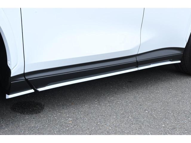 ＮＸ ＮＸ３５０ｈ　Ｆスポーツ　ＺＥＵＳコンプリートカー・エアロ３点（Ｆ／Ｓ／Ｒ）・デイライト・デイライトガーニッシュ・ダウンサス・リアゲートスポイラー・２２インチアルミホイール・４本出しマフラー（15枚目）