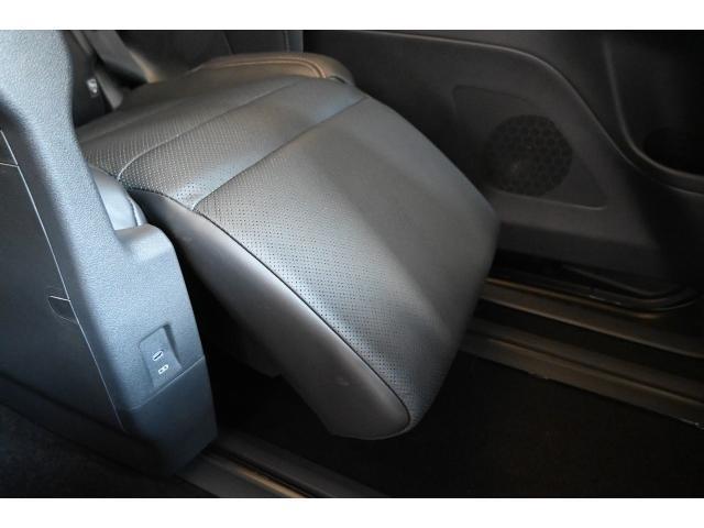 ヴェルファイア Ｚ　プレミア　Ｚ　プレミア（７名）・ノーマルカー・デジタルインナーミラー・１２．１型後席ディスプレイ・ツインムーンルーフ・シートヒーター・シートベンチレーション・オットマン・パワーバックドア（36枚目）