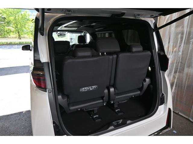 ヴェルファイア Ｚ　プレミア　Ｚ　プレミア（７名）・ノーマルカー・デジタルインナーミラー・１２．１型後席ディスプレイ・ツインムーンルーフ・シートヒーター・シートベンチレーション・オットマン・パワーバックドア（40枚目）
