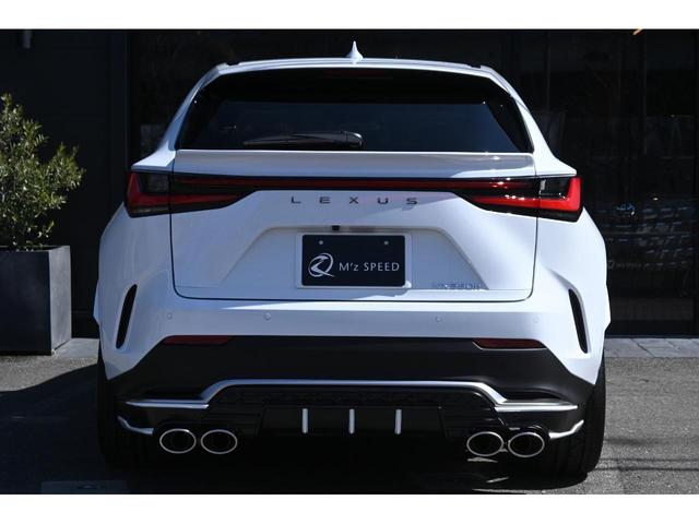 ＮＸ ＮＸ３５０ｈ　Ｆスポーツ　ＺＥＵＳコンプリートカーエアロ３点（Ｆ・Ｓ・Ｒ）・ＬＥＤデイライトキット・４本出しマフラー・ダウンサス・２２インチアルミホイール・リアゲートスポイラー・パノラマルーフ・ドライブレコーダー・置くだけ充電（19枚目）