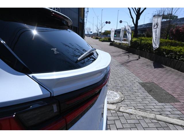 ＮＸ ＮＸ３５０ｈ　Ｆスポーツ　ＺＥＵＳコンプリートカーエアロ３点（Ｆ・Ｓ・Ｒ）・ＬＥＤデイライトキット・４本出しマフラー・ダウンサス・２２インチアルミホイール・リアゲートスポイラー・パノラマルーフ・ドライブレコーダー・置くだけ充電（21枚目）