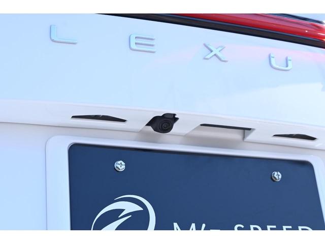 ＮＸ ＮＸ３５０ｈ　Ｆスポーツ　ＺＥＵＳコンプリートカーエアロ３点（Ｆ・Ｓ・Ｒ）・ＬＥＤデイライトキット・４本出しマフラー・ダウンサス・２２インチアルミホイール・リアゲートスポイラー・パノラマルーフ・ドライブレコーダー・置くだけ充電（23枚目）