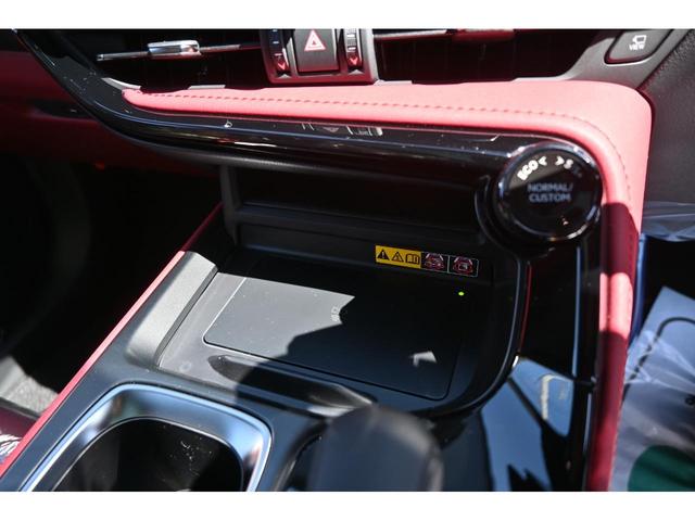 ＮＸ ＮＸ３５０ｈ　Ｆスポーツ　ＺＥＵＳコンプリートカーエアロ３点（Ｆ・Ｓ・Ｒ）・ＬＥＤデイライトキット・４本出しマフラー・ダウンサス・２２インチアルミホイール・リアゲートスポイラー・パノラマルーフ・ドライブレコーダー・置くだけ充電（44枚目）