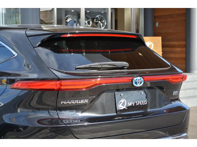 ハリアーハイブリッド Ｚ　レザーパッケージ　ノーマルカー・応急用スペアタイヤ・ＩＴＳコネクト・パノラミックビューモニター・調光式パノラマルーフ・おくだけ充電・シートヒーター・デジタルインナーミラー（17枚目）