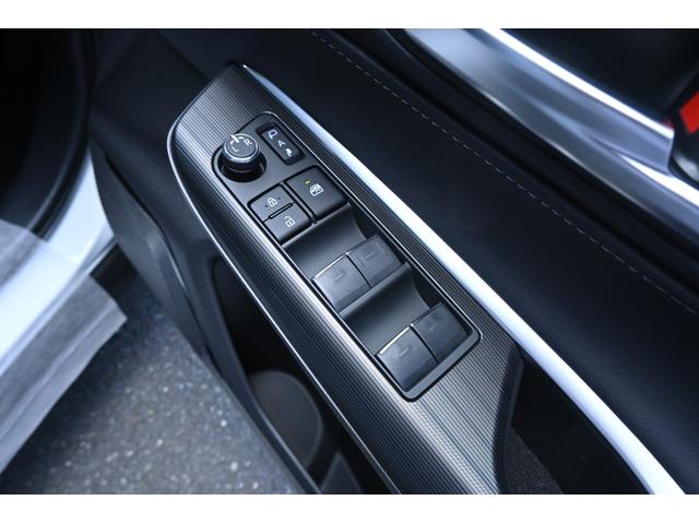 ハリアーハイブリッド Ｚ　レザーパッケージ・ナイトシェード　ノーマルカー・応急用スペアタイヤ・調光式パノラマルーフ・ＩＴＳコネクト・パノラミックビューモニター・ＪＢＬ・デジタルインナーミラー・シートヒーター・シートベンチレーション・ハンズフリーパワーバックドア（46枚目）