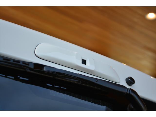 ハイエースバン DX GLパッケージ ノーマルカー・パノラミックビューモニター・SRSエアバック(助手席)・LEDヘッドランプ・デジタルインナーミラー・イージークローザー・リアクーラー・リアヒーター・センターアッパーピラーガーニッシュ(20枚目)