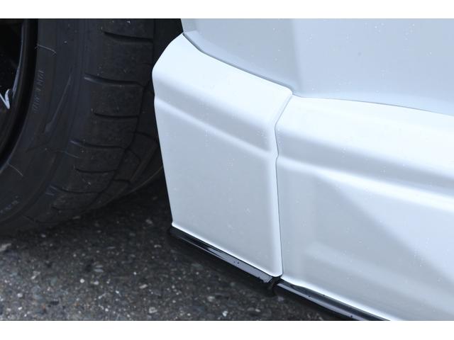 ハリアーハイブリッド Z レザーパッケージ・ナイトシェード ZEUSエアロ(F/S/R)・フロントグリル・ドアミラーカバー・カーボン調ピラーパネル・リアゲートスポイラー・2本出しマフラーカッター・22インチAW・ダウンサス・パノラマルーフ・スペアタイヤ・ITS(15枚目)