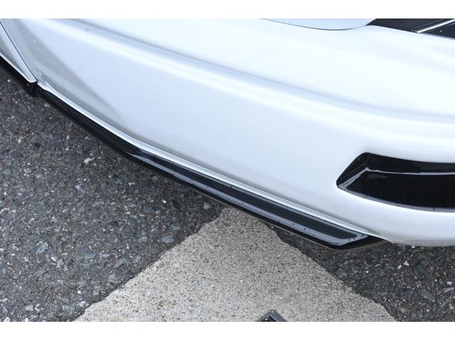 ハリアーハイブリッド Z レザーパッケージ・ナイトシェード ZEUSエアロ(F/S/R)・フロントグリル・ドアミラーカバー・カーボン調ピラーパネル・リアゲートスポイラー・2本出しマフラーカッター・22インチAW・ダウンサス・パノラマルーフ・スペアタイヤ・ITS(16枚目)