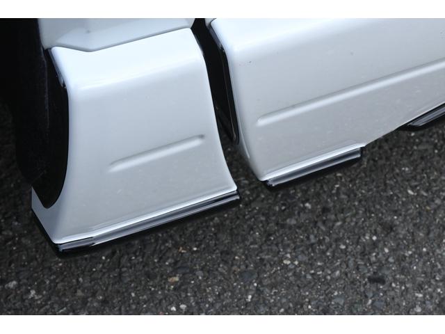 ハリアーハイブリッド Z レザーパッケージ・ナイトシェード ZEUSエアロ(F/S/R)・フロントグリル・ドアミラーカバー・カーボン調ピラーパネル・リアゲートスポイラー・2本出しマフラーカッター・22インチAW・ダウンサス・パノラマルーフ・スペアタイヤ・ITS(22枚目)