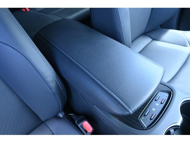 ハリアーハイブリッド Z レザーパッケージ・ナイトシェード ZEUSエアロ(F/S/R)・フロントグリル・ドアミラーカバー・カーボン調ピラーパネル・リアゲートスポイラー・2本出しマフラーカッター・22インチAW・ダウンサス・パノラマルーフ・スペアタイヤ・ITS(43枚目)