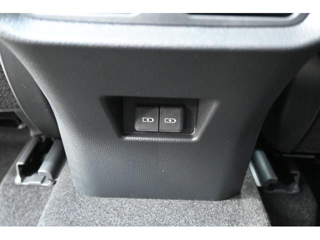 ハリアーハイブリッド Z レザーパッケージ・ナイトシェード ZEUSエアロ(F/S/R)・フロントグリル・ドアミラーカバー・カーボン調ピラーパネル・リアゲートスポイラー・2本出しマフラーカッター・22インチAW・ダウンサス・パノラマルーフ・スペアタイヤ・ITS(60枚目)