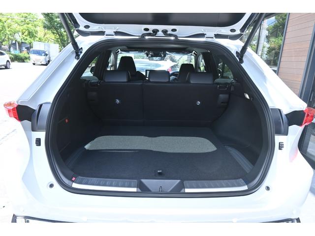 ハリアーハイブリッド Z レザーパッケージ・ナイトシェード ZEUSエアロ(F/S/R)・フロントグリル・ドアミラーカバー・カーボン調ピラーパネル・リアゲートスポイラー・2本出しマフラーカッター・22インチAW・ダウンサス・パノラマルーフ・スペアタイヤ・ITS(61枚目)