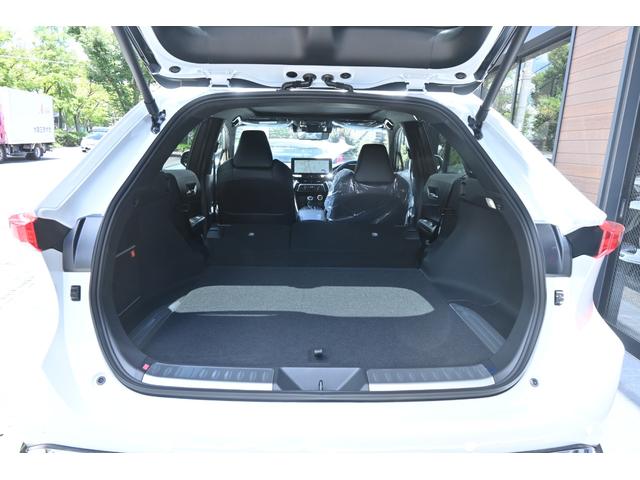 ハリアーハイブリッド Z レザーパッケージ・ナイトシェード ZEUSエアロ(F/S/R)・フロントグリル・ドアミラーカバー・カーボン調ピラーパネル・リアゲートスポイラー・2本出しマフラーカッター・22インチAW・ダウンサス・パノラマルーフ・スペアタイヤ・ITS(62枚目)