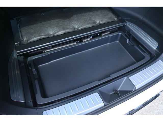 ハリアーハイブリッド Z レザーパッケージ・ナイトシェード ZEUSエアロ(F/S/R)・フロントグリル・ドアミラーカバー・カーボン調ピラーパネル・リアゲートスポイラー・2本出しマフラーカッター・22インチAW・ダウンサス・パノラマルーフ・スペアタイヤ・ITS(64枚目)