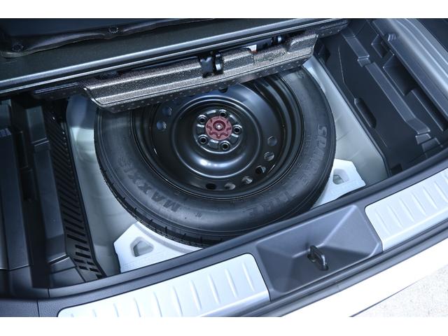 ハリアーハイブリッド Z レザーパッケージ・ナイトシェード ZEUSエアロ(F/S/R)・フロントグリル・ドアミラーカバー・カーボン調ピラーパネル・リアゲートスポイラー・2本出しマフラーカッター・22インチAW・ダウンサス・パノラマルーフ・スペアタイヤ・ITS(65枚目)