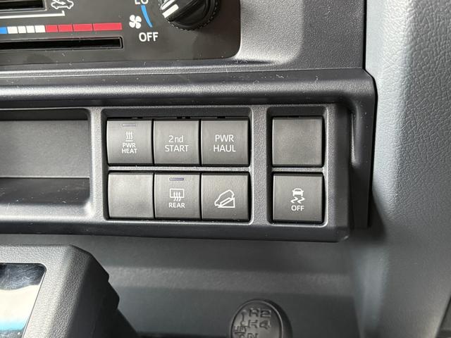 ランドクルーザー70 AX AX(5名)・ノーマルカー・バックカメラ LEDヘッドライト・禁煙車・クルーズコントロール・電動デフロック 丸目LEDヘッドライト・16インチアルミホイール・トヨタセーフティセンス(32枚目)