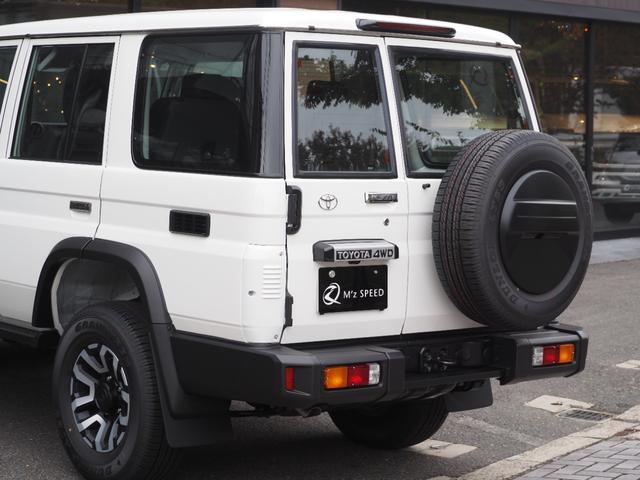 ランドクルーザー７０ ＡＸ　ＡＸ（５名）・ノーマルカー・バックカメラ　ＬＥＤヘッドライト・禁煙車・クルーズコントロール・電動デフロック　丸目ＬＥＤヘッドライト・１６インチアルミホイール・トヨタセーフティセンス（22枚目）