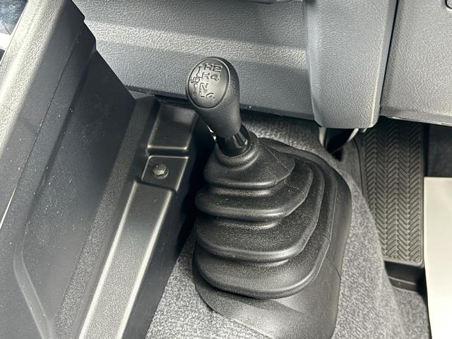 ランドクルーザー７０ ＡＸ　ＡＸ（５名）・ノーマルカー・バックカメラ　ＬＥＤヘッドライト・禁煙車・クルーズコントロール・電動デフロック　丸目ＬＥＤヘッドライト・１６インチアルミホイール・トヨタセーフティセンス（37枚目）