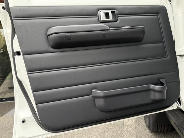 ランドクルーザー７０ ＡＸ　ＡＸ（５名）・ノーマルカー・バックカメラ　ＬＥＤヘッドライト・禁煙車・クルーズコントロール・電動デフロック　丸目ＬＥＤヘッドライト・１６インチアルミホイール・トヨタセーフティセンス（48枚目）