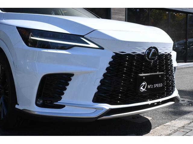 ＲＸ ＲＸ３５０　Ｆスポーツ　ノーマルカー・オレンジブレーキキャリパー・ＩＴＳコネクト・ドライブレコーダー（前後方）・デジタルインナーミラー・おくだけ充電・ルーフレール・パノラマルーフ・後席加倒シート・ヒーター（後席シート＋輻射）（10枚目）