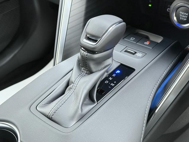 ハリアー Ｚ　レザーパッケージ　モデリスタエアロ（Ｆ／Ｓ／Ｒ）・デイライト・調光式パノラマルーフ・ＩＴＳコネクト・アクセサリーコンセント・応急用スペアタイヤ・シートヒーター・シートベンチレーション・パノラミックビューモニター（35枚目）