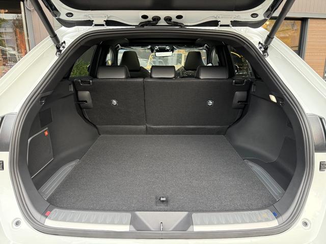 ハリアー Ｚ　レザーパッケージ　モデリスタエアロ（Ｆ／Ｓ／Ｒ）・デイライト・調光式パノラマルーフ・ＩＴＳコネクト・アクセサリーコンセント・応急用スペアタイヤ・シートヒーター・シートベンチレーション・パノラミックビューモニター（54枚目）