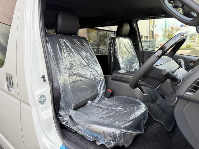 ハイエースバン スーパーＧＬ　ダークプライムＩＩ　ノーマルカー・デュアルパワースライドドア・両側固定リアサイドガラス・パノラミックビューモニター・デジタルインナーミラー・アクセサリーコンセント（26枚目）