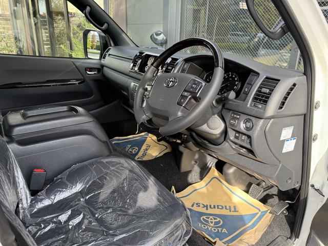 ハイエースバン スーパーＧＬ　ダークプライムＩＩ　ノーマルカー・デュアルパワースライドドア・両側固定リアサイドガラス・パノラミックビューモニター・デジタルインナーミラー・アクセサリーコンセント（28枚目）