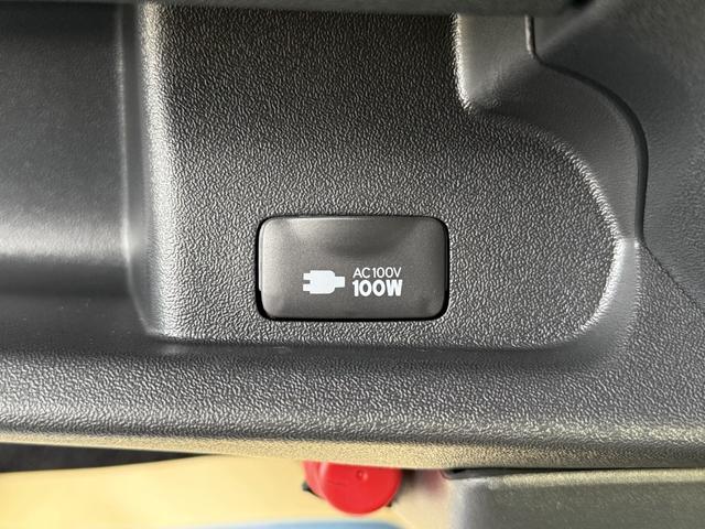ハイエースバン スーパーＧＬ　ダークプライムＩＩ　ノーマルカー・デュアルパワースライドドア・両側固定リアサイドガラス・パノラミックビューモニター・デジタルインナーミラー・アクセサリーコンセント（33枚目）