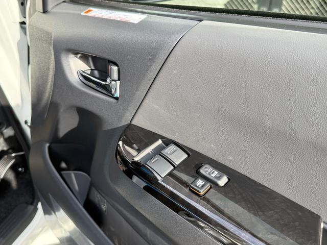 ハイエースバン スーパーＧＬ　ダークプライムＩＩ　ノーマルカー・デュアルパワースライドドア・両側固定リアサイドガラス・パノラミックビューモニター・デジタルインナーミラー・アクセサリーコンセント（49枚目）