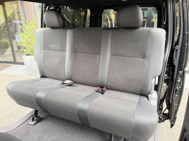 ハイエースバン スーパーＧＬ　ダークプライムＩＩ　ノーマルカー・デュアルパワースライドドア・両側固定リアサイドガラス・パノラミックビューモニター・デジタルインナーミラー・アクセサリーコンセント（51枚目）