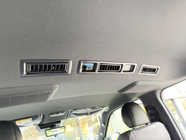 ハイエースバン スーパーＧＬ　ダークプライムＩＩ　ノーマルカー・デュアルパワースライドドア・両側固定リアサイドガラス・パノラミックビューモニター・デジタルインナーミラー・アクセサリーコンセント（52枚目）