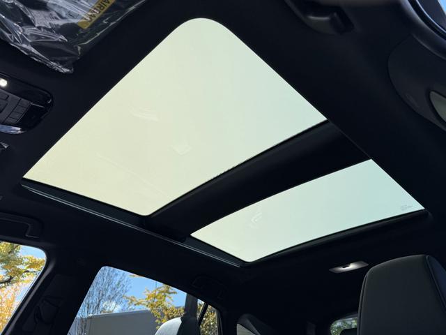 ハリアー Ｚ　レザーパッケージ　モデリスタエアロ（Ｆ／Ｓ／Ｒ）・デイライト・調光式パノラマルーフ・ＩＴＳコネクト・アクセサリーコンセント・応急用スペアタイヤ・シートヒーター・シートベンチレーション・パノラミックビューモニター（29枚目）