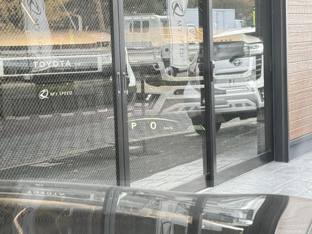 ヘッドアップディスプレイが装備されております！