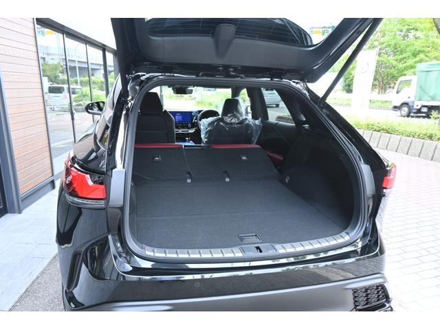 ２列目を倒した際のラゲージスペースになります！