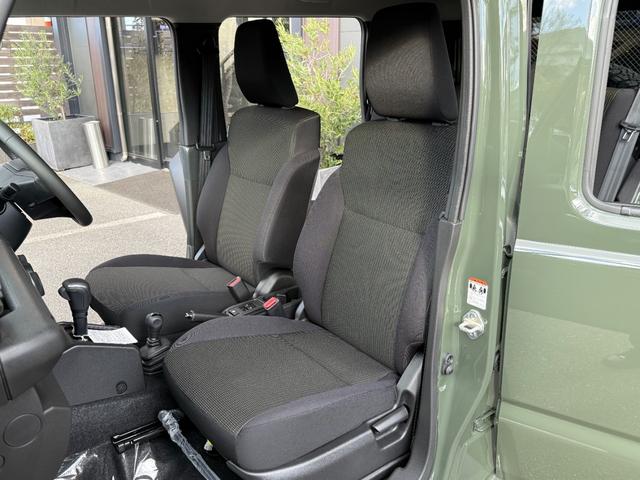 ジムニーノマド ＦＣ　ＦＣ（４名）・ＺＥＵＳエアロフロントバンパーガード・リアバンパーガード・ボンネットプロテクター・フロントグリル・リアウイング・マフラーカッター・１６インチアルミホイール・シートヒーター（26枚目）