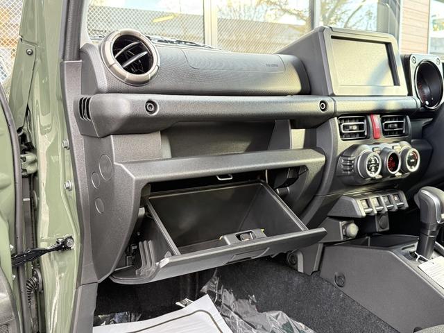 ジムニーノマド ＦＣ　ＦＣ（４名）・ＺＥＵＳエアロフロントバンパーガード・リアバンパーガード・ボンネットプロテクター・フロントグリル・リアウイング・マフラーカッター・１６インチアルミホイール・シートヒーター（29枚目）