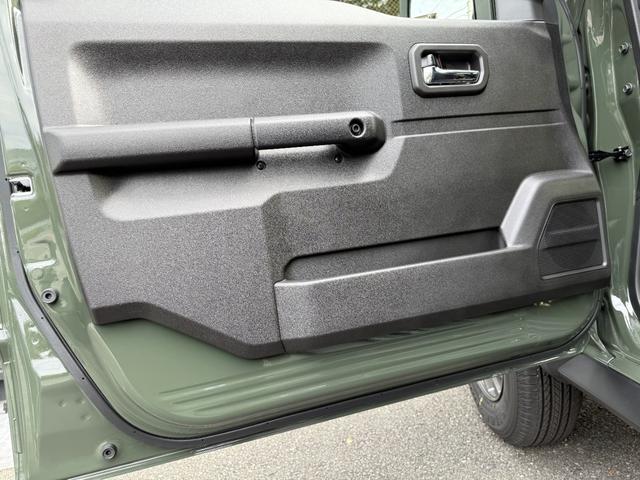 ジムニーノマド ＦＣ　ＦＣ（４名）・ＺＥＵＳエアロフロントバンパーガード・リアバンパーガード・ボンネットプロテクター・フロントグリル・リアウイング・マフラーカッター・１６インチアルミホイール・シートヒーター（47枚目）