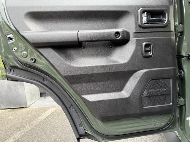 ジムニーノマド ＦＣ　ＦＣ（４名）・ＺＥＵＳエアロフロントバンパーガード・リアバンパーガード・ボンネットプロテクター・フロントグリル・リアウイング・マフラーカッター・１６インチアルミホイール・シートヒーター（50枚目）