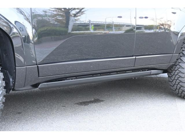 GX GX550 バージョンL ZEUSエアロ(F/R)・フェンダーダクト・カーボン調ピラーパネル・リアゲートスポイラー・20インチAW・4本出しマフラー・デジタルインナーミラー・マークレビンソン・パノラマルーフ・デジタルキー(15枚目)