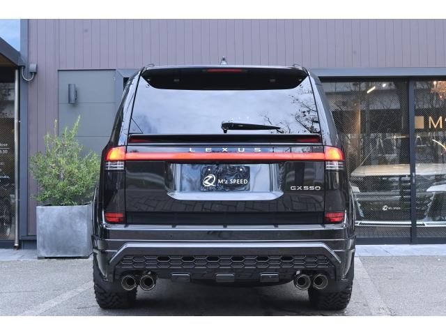 GX GX550 バージョンL ZEUSエアロ(F/R)・フェンダーダクト・カーボン調ピラーパネル・リアゲートスポイラー・20インチAW・4本出しマフラー・デジタルインナーミラー・マークレビンソン・パノラマルーフ・デジタルキー(17枚目)