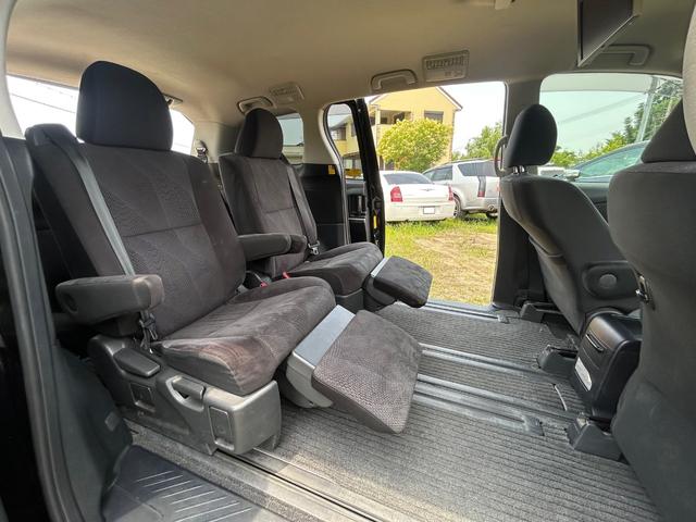 エスティマ アエラス 両側電動スライドドア/ナビ/テレビ/ETC/バックカメラ/後席モニター/CD/DVD/3列シート/スマートキー/キーレスエントリー/盗難防止システム/アルミホイール/修復歴無し(22枚目)